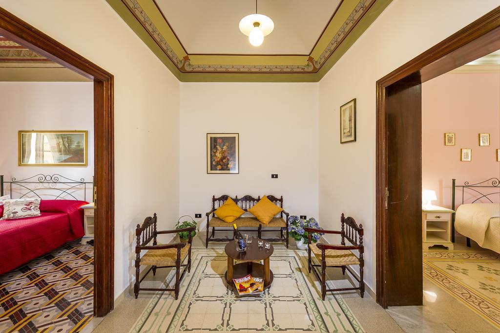 Agli Affreschi Hotel กัสเตลลัมมาเร เดล โกลโฟ ภายนอก รูปภาพ
